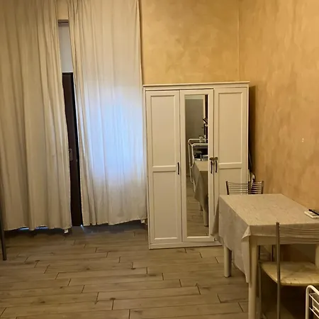 Monolocale Piano Terra Mq 30 Via Ciclamini Apartment